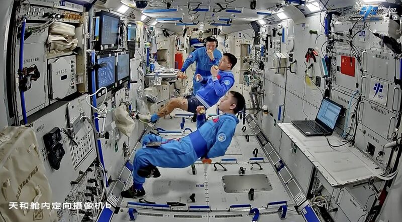 Shenzhou_18_Taikonauts__How_They_Stay_Fit_and_Healthy_on_the_China_Space_Station__ - News for amigos, by amigos Shenzhou_18_Taikonauts__How_They_Stay_Fit_and_Healthy_on_the_China_Space_Station__