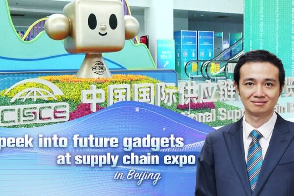 Sneak_Peek_into_Future_Gadgets_at_Beijing_s_Supply_Chain_Expo video poster