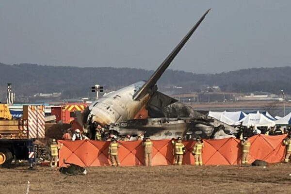💔 South Korea Mourns: 179 Lives Lost in Tragic Plane Crash __South_Korea_Mourns__179_Lives_Lost_in_Tragic_Plane_Crash