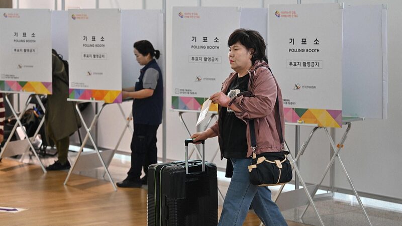 South_Korea_s_Early_Voting_Turnout_Hits_Record_High_Ahead_of_Elections____ - News for amigos, by amigos South_Korea_s_Early_Voting_Turnout_Hits_Record_High_Ahead_of_Elections____