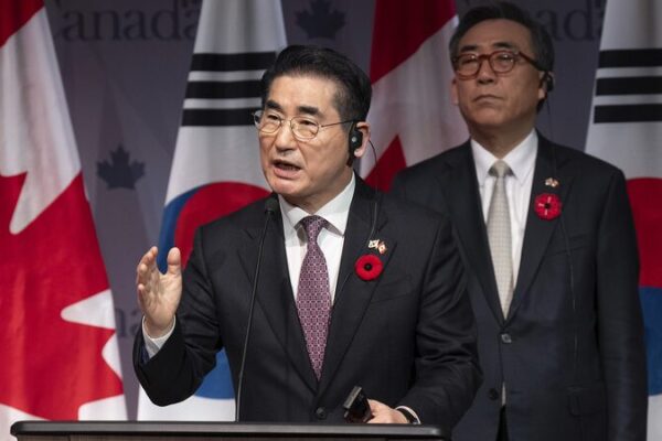 South Korean Defense Minister Kim Yong-hyun Offers Resignation Amid Political Turmoil 🇰🇷 South_Korean_Defense_Minister_Kim_Yong_hyun_Offers_Resignation_Amid_Political_Turmoil___