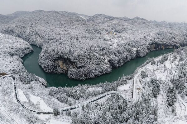 Southern China Transforms into a Winter Wonderland ❄️ Southern_China_Transforms_into_a_Winter_Wonderland___