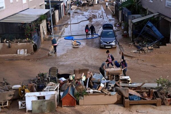 Spain’s Worst Floods in a Generation: Death Toll Rises to 205 😢 Spain_s_Worst_Floods_in_a_Generation__Death_Toll_Rises_to_205__