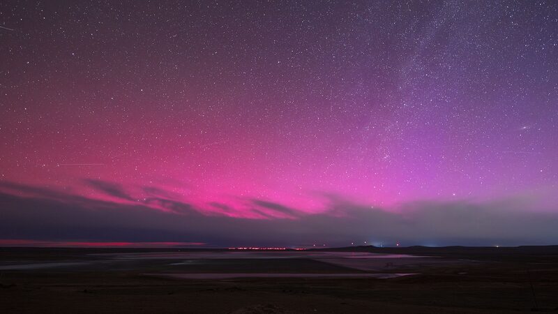 Spectacular_Auroras_Light_Up_Northern_China_After_Solar_Flare - News for amigos, by amigos Spectacular_Auroras_Light_Up_Northern_China_After_Solar_Flare