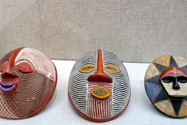 Spiritual Beings Exhibition: African Art Dazzles Visitors in Gansu Spiritual_Beings_Exhibition__African_Art_Dazzles_Visitors_in_Gansu