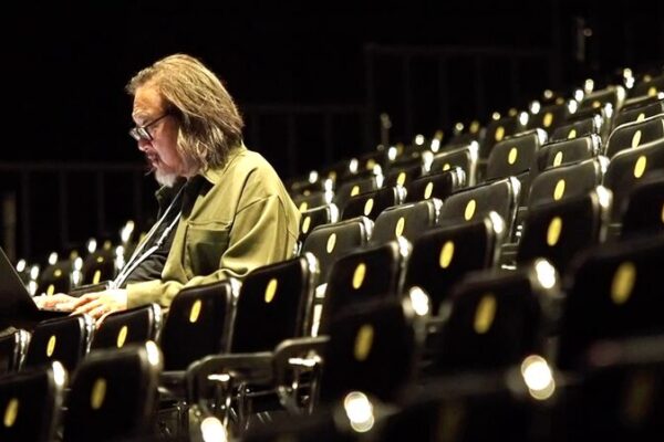 Stan Lai’s ‘River Cloud’ Shines at Wuzhen Theatre Festival 🌟 Stan_Lai_s__River_Cloud__Shines_at_Wuzhen_Theatre_Festival__ video poster