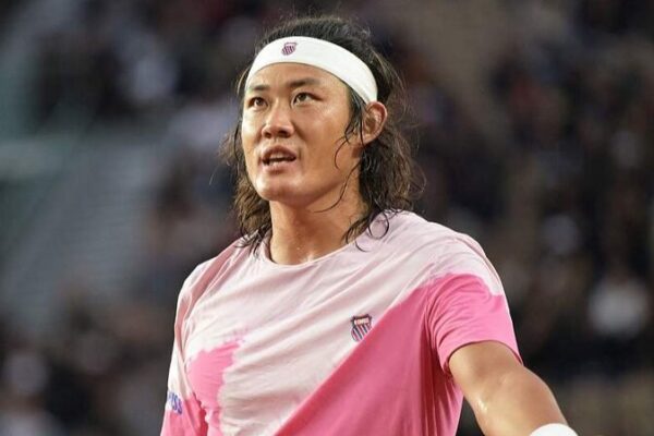 Stefanos Tsitsipas Defeats Zhang Zhizhen as Yuan Yue and Wang Xiyu Advance at French Open Stefanos_Tsitsipas_Defeats_Zhang_Zhizhen_as_Yuan_Yue_and_Wang_Xiyu_Advance_at_French_Open