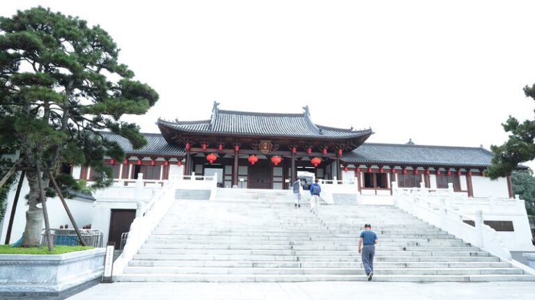 Step_into_Ancient_Royalty__Deshou_Palace_Brings_Southern_Song_Dynasty_to_Life_in_Hangzhou
