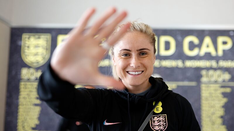 Steph_Houghton__England_s_Football_Icon__Announces_Retirement - News for amigos, by amigos Steph_Houghton__England_s_Football_Icon__Announces_Retirement