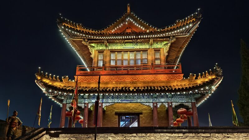 Strolling_Under_the_Moonlight_in_Jingzhou_s_Ancient_City___ - News for amigos, by amigos Strolling_Under_the_Moonlight_in_Jingzhou_s_Ancient_City___