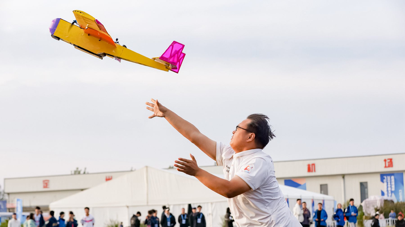 Student_Designed_Planes_Take_to_the_Skies_in_Northern_China__ - News for amigos, by amigos Student_Designed_Planes_Take_to_the_Skies_in_Northern_China__