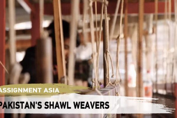 Swat Valley’s Shawl Weavers: Weaving Threads of Tradition Amid Turbulence 🌄🧣 Swat_Valley_s_Shawl_Weavers__Weaving_Threads_of_Tradition_Amid_Turbulence___ video poster