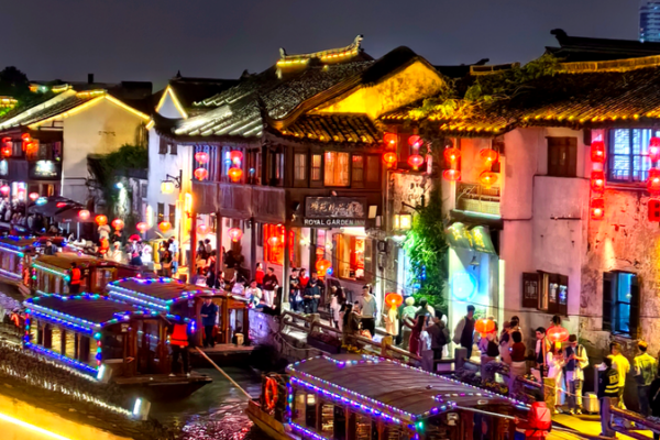 Take a Stroll Through Suzhou’s Enchanting Water Town Take_a_Stroll_Through_Suzhou_s_Enchanting_Water_Town