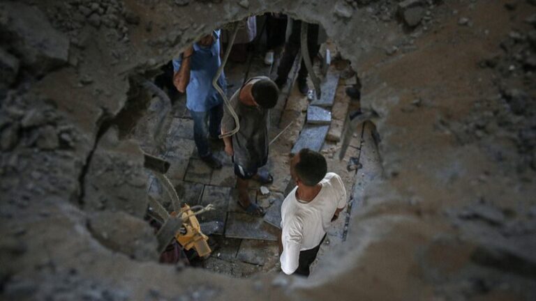 __Tensions_Escalate__33_Killed_in_Jabalia_Strike__Hamas_Remains_Defiant video poster