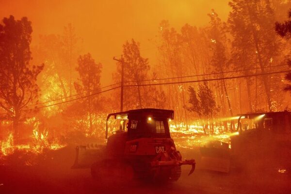 Thousands Evacuate as Park Fire Rages in Northern California 🔥 Thousands_Evacuate_as_Park_Fire_Rages_in_Northern_California__