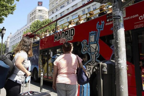 TikTok Becomes Spain’s Favorite Travel Agent 🇪🇸✈️ TikTok_Becomes_Spain_s_Favorite_Travel_Agent_____