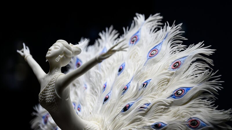 Timeless_Elegance__Dehua_Porcelain_Shines_in_Beijing_Exhibition