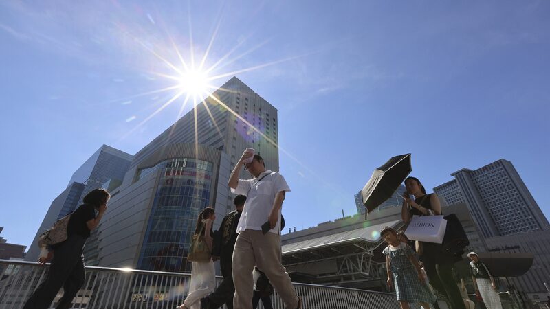 __Tokyo_Heatwave__Over_80_Treated_for_Heat_Stroke_as_Temperatures_Soar
