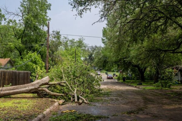 🌪️ Tornado Strikes Texas: At Least 5 Lives Lost, Dozens Injured ___Tornado_Strikes_Texas__At_Least_5_Lives_Lost__Dozens_Injured