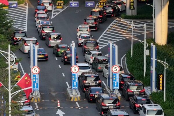 Traffic Surges Over Hong Kong-Zhuhai-Macao Bridge 🚗🌉 Record Numbers During Holiday! Traffic_Surges_Over_Hong_Kong_Zhuhai_Macao_Bridge____Record_Numbers_During_Holiday_