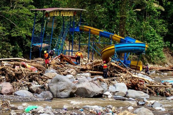 Tragedy in Sumatra: Indonesia’s Death Toll Rises to 67 After Flash Floods Tragedy_in_Sumatra__Indonesia_s_Death_Toll_Rises_to_67_After_Flash_Floods
