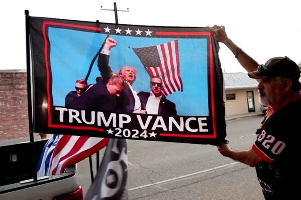 Trump’s Return Sparks Immigration Debate: Big Changes Ahead? 🛂🇺🇸 Trump_s_Return_Sparks_Immigration_Debate__Big_Changes_Ahead_____ video poster