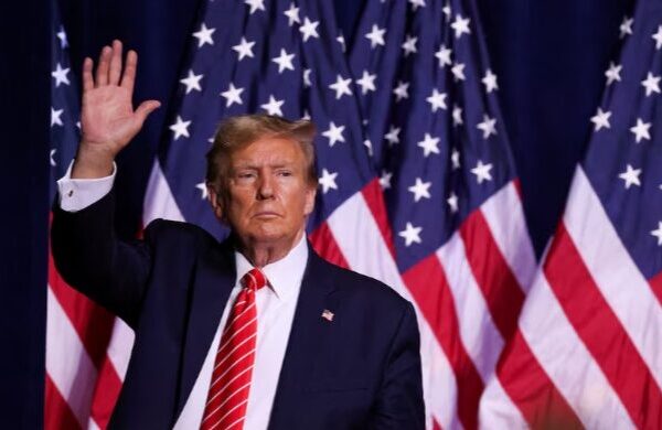Trump’s Truth Social Scores Massive $5.7 Billion Boost 💰🚀 Trump_s_Truth_Social_Scores_Massive__5_7_Billion_Boost___