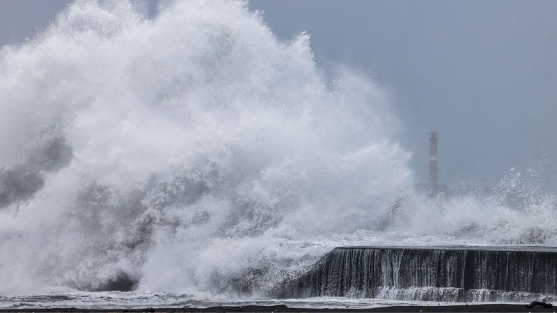 Typhoon_Kong_rey_Targets_Taiwan_and_Shanghai__Torrential_Rains_Expected___ - News for amigos, by amigos Typhoon_Kong_rey_Targets_Taiwan_and_Shanghai__Torrential_Rains_Expected___