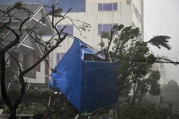 Typhoon Yagi Hits Vietnam: 24 Lives Lost, More Flooding Expected 🚨🌊 Typhoon_Yagi_Hits_Vietnam__24_Lives_Lost__More_Flooding_Expected___