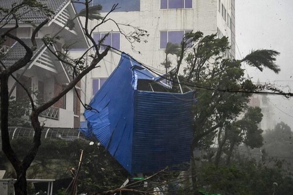 Typhoon Yagi’s Aftermath: Vietnam Mourns 35 Lives Lost 😢 Typhoon_Yagi_s_Aftermath__Vietnam_Mourns_35_Lives_Lost__