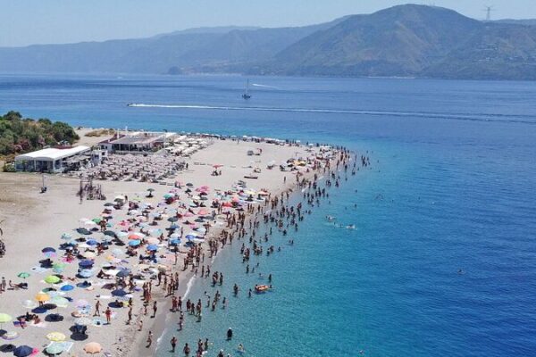 UN Confirms Europe’s Record High Temperature: 48.8°C in Sicily 🌡️🔥 UN_Confirms_Europe_s_Record_High_Temperature__48_8_C_in_Sicily____
