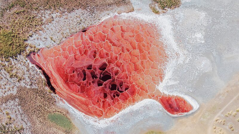 Ulan_Lake__The_Red_Jewel_Shining_in_the_Tengger_Desert - News for amigos, by amigos Ulan_Lake__The_Red_Jewel_Shining_in_the_Tengger_Desert