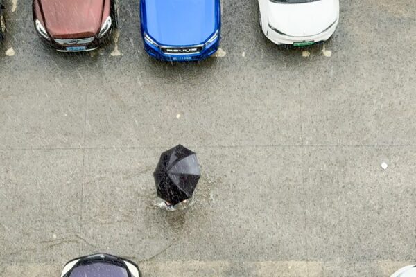 Umbrellas Up! China’s Yellow Alert Signals Heavy Rainstorms Ahead Umbrellas_Up__China_s_Yellow_Alert_Signals_Heavy_Rainstorms_Ahead