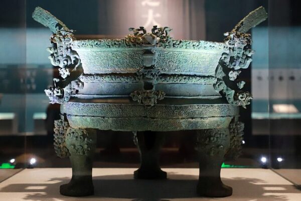Unearthing Ancient Wonders: Dalian’s Epic Exhibit of the Xia, Shang, and Zhou Dynasties Unearthing_Ancient_Wonders__Dalian_s_Epic_Exhibit_of_the_Xia__Shang__and_Zhou_Dynasties
