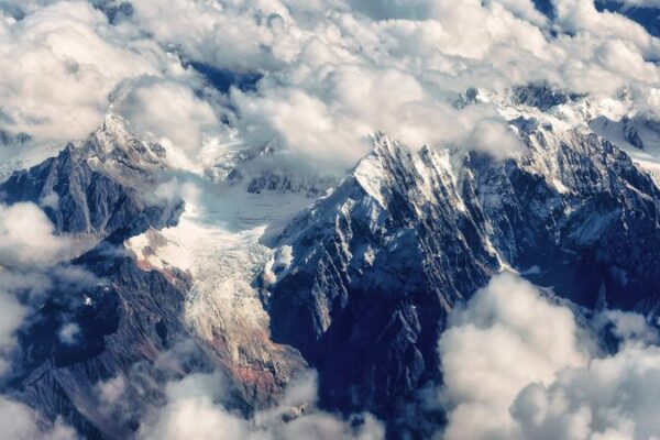 Unforgettable Views: Journey to Xizang’s Majestic Peaks Unforgettable_Views__Journey_to_Xizang_s_Majestic_Peaks