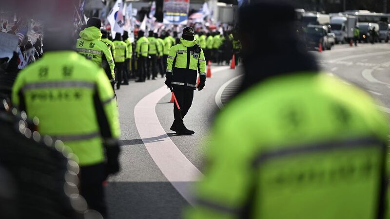 Unprecedented_Drama__South_Korea_s_President_Yoon_Evades_Arrest_Amid_Impeachment - News for amigos, by amigos Unprecedented_Drama__South_Korea_s_President_Yoon_Evades_Arrest_Amid_Impeachment