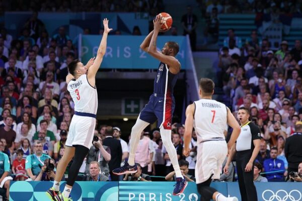 Unstoppable Durant Leads USA to Victory Over Serbia in Olympic Opener Unstoppable_Durant_Leads_USA_to_Victory_Over_Serbia_in_Olympic_Opener