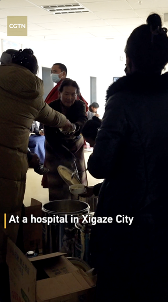 Unsung_Heroes__Volunteers_Deliver_Hot_Meals_to_Xigaze_Hospital_After_Earthquake_poster - News for amigos, by amigos Unsung_Heroes__Volunteers_Deliver_Hot_Meals_to_Xigaze_Hospital_After_Earthquake video poster