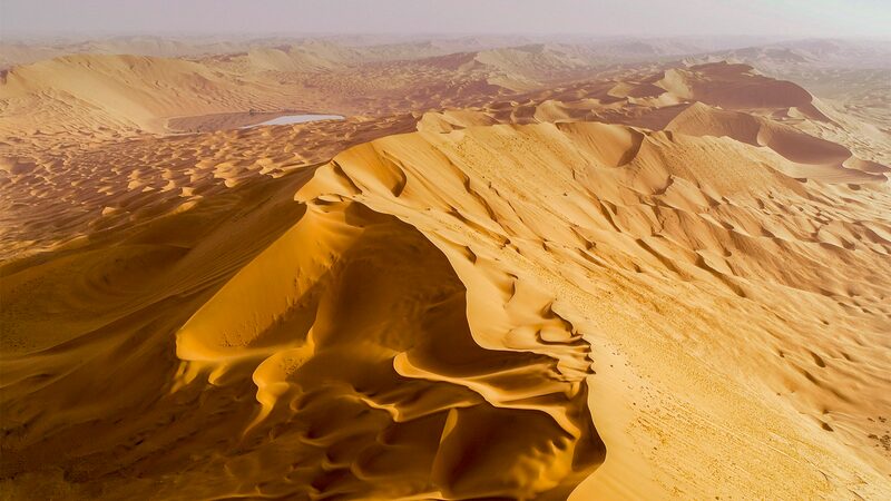 Unveiling_Badain_Jaran_Desert__China_s_Hidden_Wonderland_of_Sand_Dunes_and_Lakes