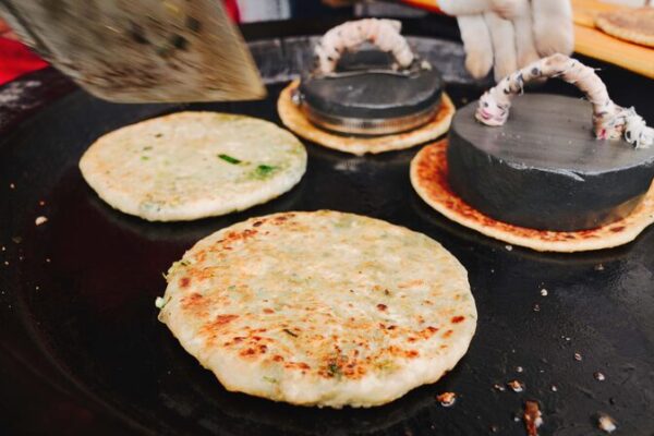 Unveiling Huangshan’s Epic Breakfast Secrets: Stone Cakes and More! 🥮😋 Unveiling_Huangshan_s_Epic_Breakfast_Secrets__Stone_Cakes_and_More____