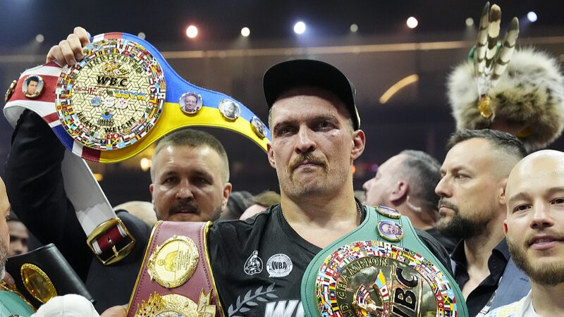 Usyk_Defeats_Fury_to_Become_Undisputed_Heavyweight_Champ____ - News for amigos, by amigos Usyk_Defeats_Fury_to_Become_Undisputed_Heavyweight_Champ____