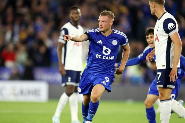 Vardy’s Heroic Return: Leicester Holds Spurs to a 1-1 Draw ⚽ Vardy_s_Heroic_Return__Leicester_Holds_Spurs_to_a_1_1_Draw__