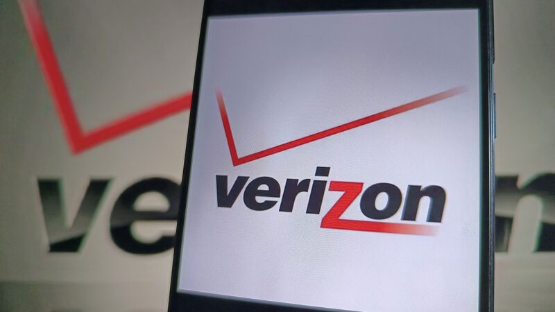 Verizon_Users_Across_U_S__Face_Massive_Outage___ - News for amigos, by amigos Verizon_Users_Across_U_S__Face_Massive_Outage___