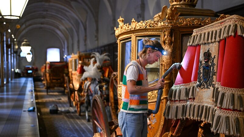 __Versailles_Turns_400__Celebrating_Centuries_of_History___