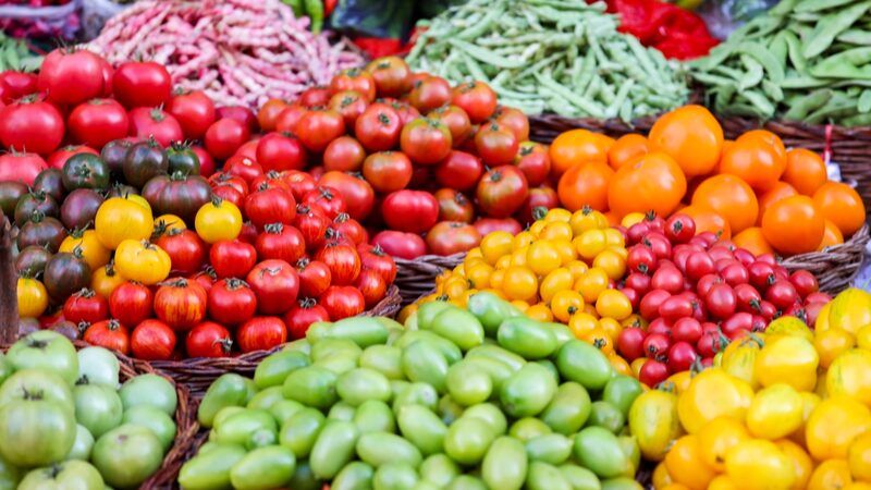 Vibrant_Harvests_Illuminate_Manzhouli_s_Colorful_Fruit_Market - News for amigos, by amigos Vibrant_Harvests_Illuminate_Manzhouli_s_Colorful_Fruit_Market