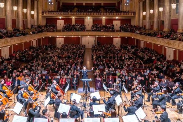 Vienna Concert Hall Resonates with Contemporary Chinese Melodies 🎶 Vienna_Concert_Hall_Resonates_with_Contemporary_Chinese_Melodies__ video poster