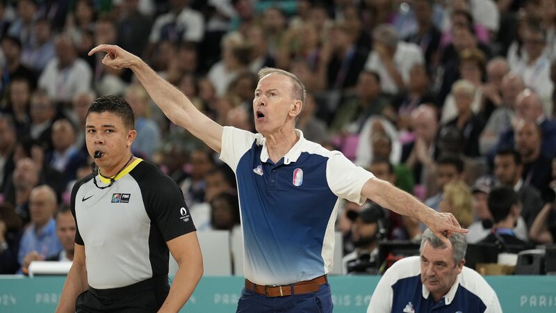 Vincent_Collet_Steps_Down_as_France_s_Basketball_Coach_to_Become_FFBB_Advisor - News for amigos, by amigos Vincent_Collet_Steps_Down_as_France_s_Basketball_Coach_to_Become_FFBB_Advisor