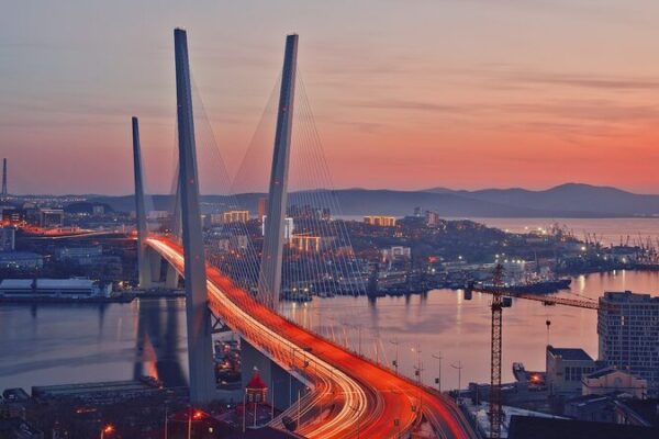 Vladivostok Basks in Record-Breaking Warmth: A 30-Year High! Vladivostok_Basks_in_Record_Breaking_Warmth__A_30_Year_High_