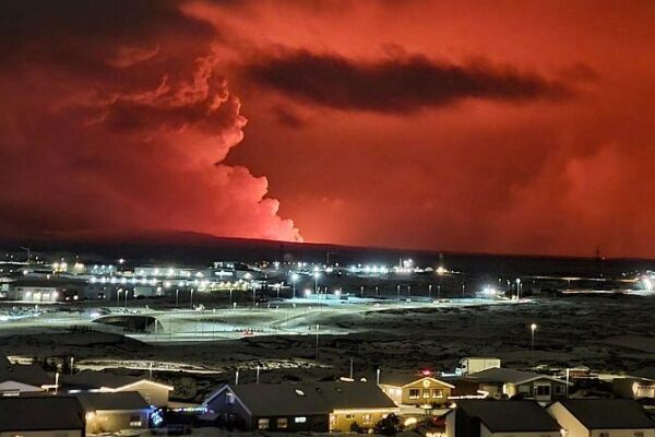 ⚠️ Volcanic Eruption in Iceland! Emergency Measures Activated 🚨 ___Volcanic_Eruption_in_Iceland__Emergency_Measures_Activated__ video poster