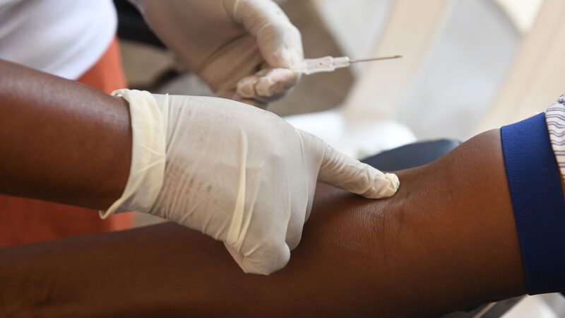 WHO_Urges_Africa_s_Youth_to_Roll_Up_Sleeves_and_Donate_Blood_____ - News for amigos, by amigos WHO_Urges_Africa_s_Youth_to_Roll_Up_Sleeves_and_Donate_Blood_____